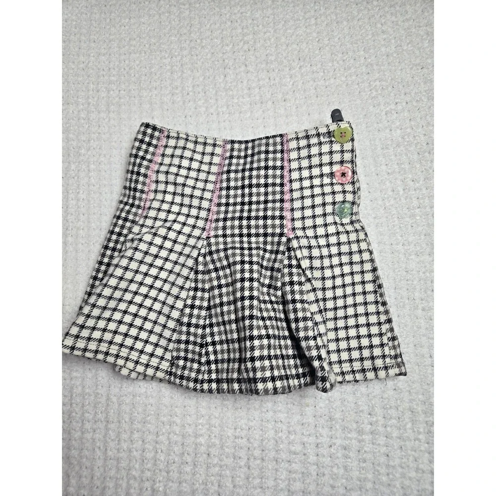 Y2K Girls Plaid Pleated Skort Size 6 Black White Pink Heart Button 2006